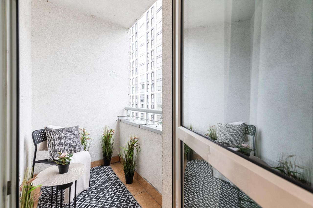 Ferienwohnung Superapart Stanow Zjednoczonych 72 Warschau Exterior foto